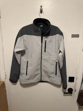 The North Face Men's Apex Bionic Softshell Jacket - Grey and White Colorblock
